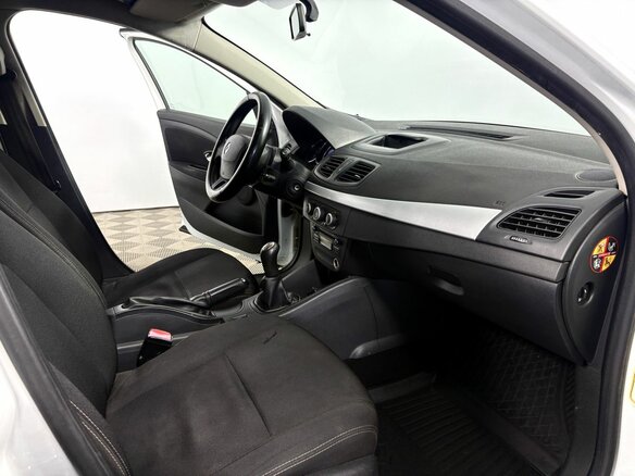 2013 Renault Fluence I Рестайлинг, белый, 970000 рублей - вид 11