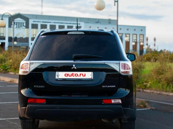 2013 Mitsubishi Outlander III, чёрный, 1350000 рублей - вид 6