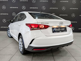 2022 Hyundai Solaris II Рестайлинг, белый, 1580000 рублей, вид 5