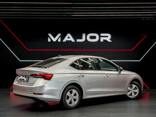 2021 Skoda Octavia IV (A8), серый, 2115000 рублей, вид 5