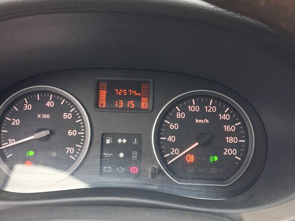 2012 Renault Logan I Рестайлинг, бежевый, 520000 рублей - вид 6
