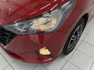 2021 Hyundai Solaris II Рестайлинг, красный, 1650000 рублей, вид 5