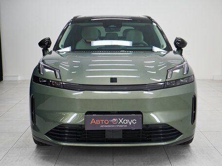 2023 Lynk & Co 08 39.6 kWh I, зелёный, 4700000 рублей, вид 2