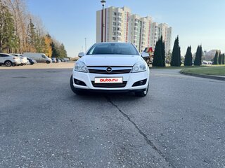 2012 Opel Astra H Рестайлинг, белый, 750000 рублей, вид 4
