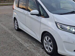 2016 Honda Freed+ II, белый, 1400000 рублей, вид 4