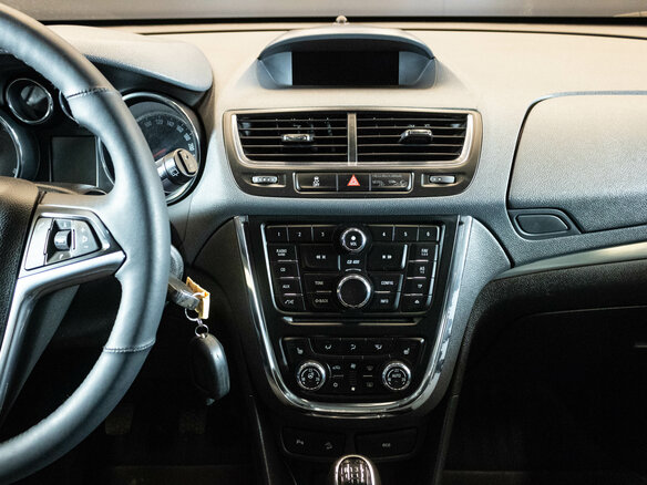 2013 Opel Mokka I, серебристый, 1050000 рублей - вид 6
