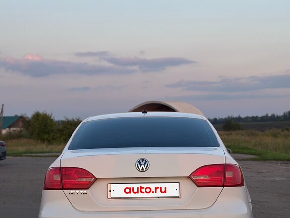 2012 Volkswagen Jetta VI, белый, 630000 рублей - вид 4