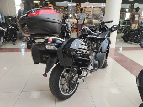 2010 Kawasaki GTR 1400 (Concours 14), чёрный, 930000 рублей, вид 5