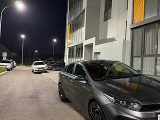 2022 Kia Cerato IV Рестайлинг, серый, 2200000 рублей, вид 5