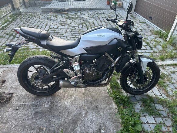 2014 Yamaha MT-07 (FZ-07), серебристый, 666666 рублей - вид 2