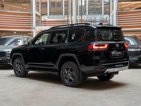 2026 Toyota Land Cruiser 300 Series, чёрный, 14390000 рублей, вид 4