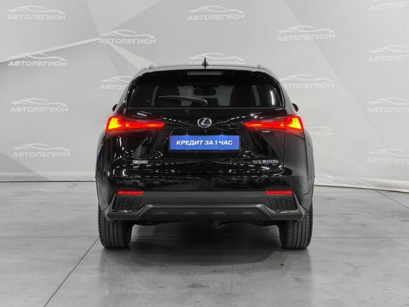 2020 Lexus NX 300h I Рестайлинг, чёрный, 4250000 рублей - вид 3
