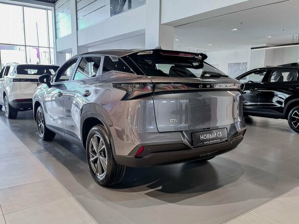 2026 Omoda C5 II, серый, 2929000 рублей - вид 3
