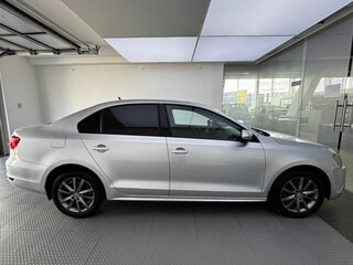 2013 Volkswagen Jetta VI, серебристый, 710000 рублей, вид 4