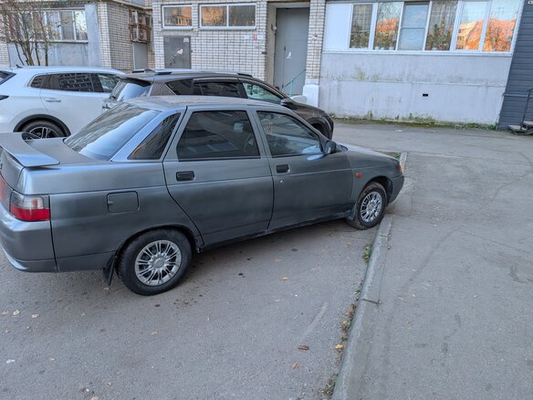 2004 Lada (ВАЗ) 2110, серый, 110000 рублей - вид 4