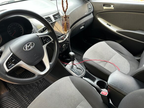 2011 Hyundai Solaris I, фиолетовый, 680000 рублей - вид 7