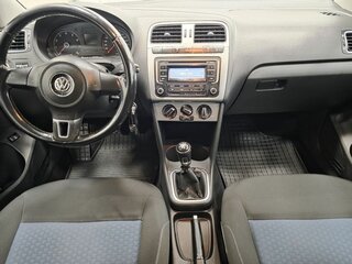 2013 Volkswagen Polo V, чёрный, 429000 рублей, вид 5