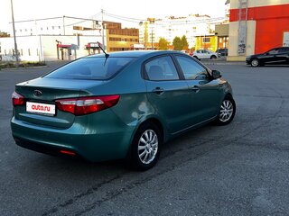2011 Kia Rio 4-speed III, зелёный, 600000 рублей, вид 3