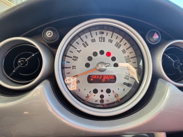 2002 Mini Hatch One I (R50), красный, 550000 рублей - вид 10