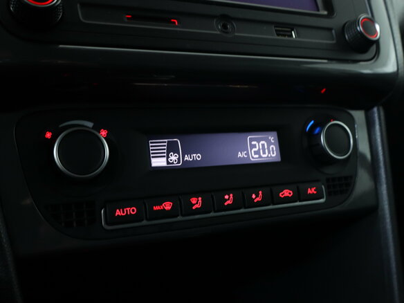 2019 Volkswagen Polo V Рестайлинг, красный, 1319000 рублей - вид 14