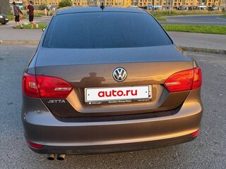 2011 Volkswagen Jetta VI, коричневый, 730000 рублей, вид 4