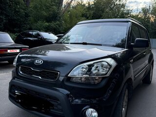 2013 Kia Soul I Рестайлинг, чёрный, 999990 рублей, вид 1