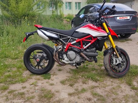 2019 Ducati Hypermotard, красный, 840000 рублей, вид 2