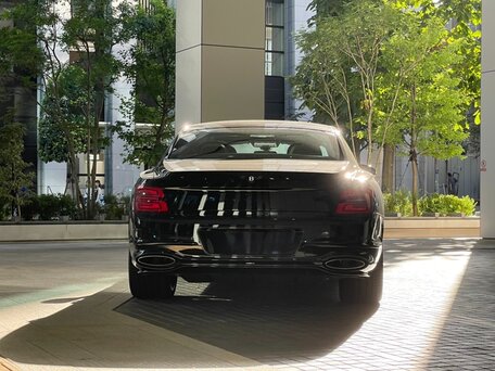 2025 Bentley Flying Spur IV, чёрный, 37000000 рублей, вид 4