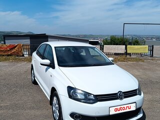 2014 Volkswagen Polo V, белый, 910000 рублей, вид 2