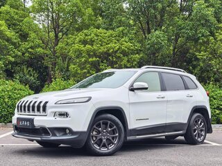 2020 Jeep Cherokee V (KL) Рестайлинг, белый, 2090000 рублей, вид 1