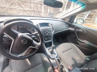 2013 Opel Astra J Рестайлинг, белый, 510000 рублей, вид 5