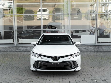 2020 Toyota Camry VIII (XV70), белый, 2699000 рублей, вид 5