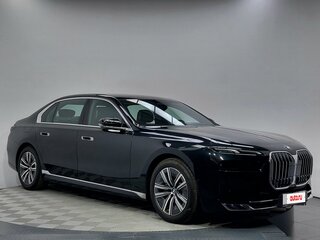 2025 BMW 7 серии 740i xDrive VII (G70), чёрный, 13000000 рублей, вид 3