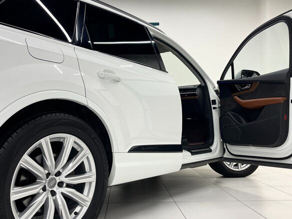 2018 Audi Q7 II (4M), белый, 4680000 рублей - вид 4