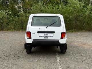 2026 Lada (ВАЗ) Niva Legend I Рестайлинг, белый, 1345000 рублей, вид 4