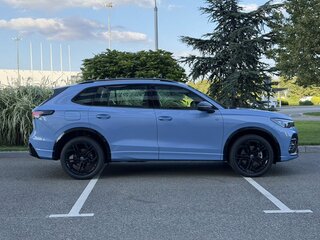 2026 Volkswagen Tiguan L Pro III (China Market), голубой, 4655000 рублей, вид 4