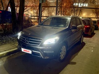 2015 Mercedes-Benz M-Класс 400 III (W166), коричневый, 2350000 рублей, вид 1