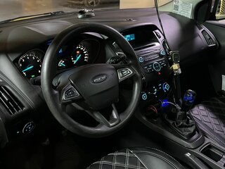 2016 Ford Focus III Рестайлинг, жёлтый, 750000 рублей, вид 1