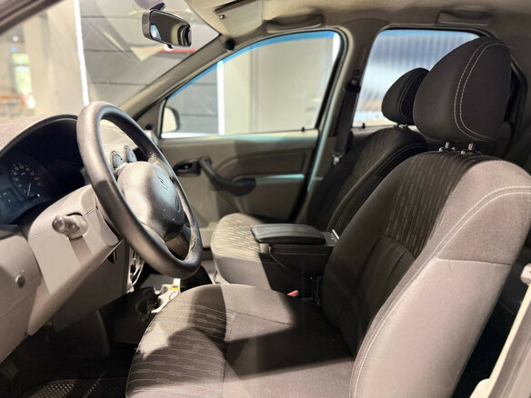 2009 Renault Logan I, чёрный, 258100 рублей - вид 8