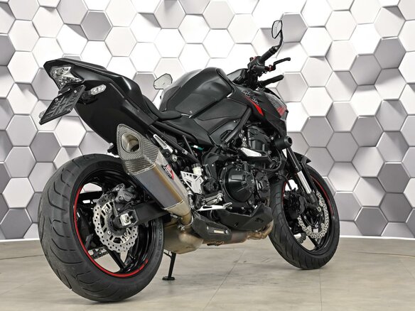 2020 Kawasaki Z 900, чёрный - вид 6