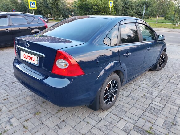 2008 Ford Focus II Рестайлинг, синий, 500000 рублей - вид 4