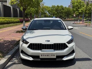 2022 Kia K3 II (China Market), белый, 1300000 рублей, вид 2