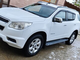 2014 Chevrolet TrailBlazer II, белый, 2750000 рублей, вид 1
