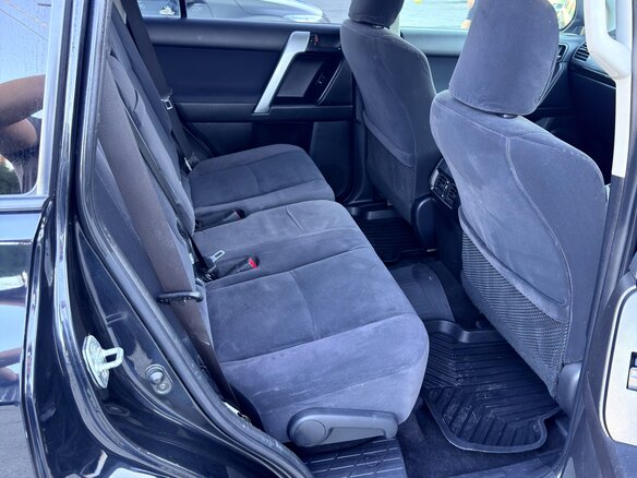 2014 Toyota Land Cruiser Prado 4-speed 150 Series Рестайлинг 1, чёрный, 3000000 рублей - вид 27