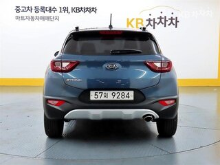 2020 Kia Stonic I, синий, 1500000 рублей, вид 3