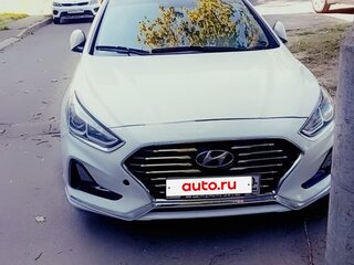 2018 Hyundai Sonata VII (LF) Рестайлинг, белый, 900000 рублей, вид 2