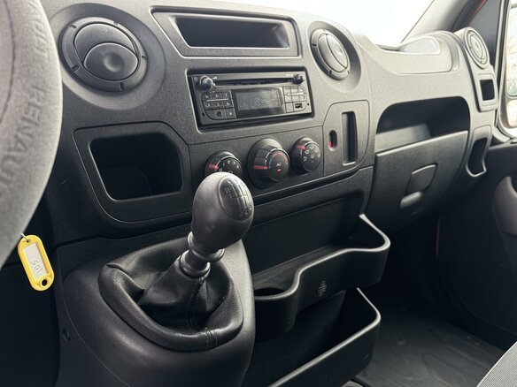 2015 Renault Master, оранжевый, 1699000 рублей - вид 13