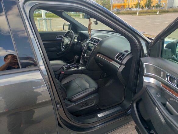 2019 Ford Explorer V Рестайлинг 2, серый - вид 6