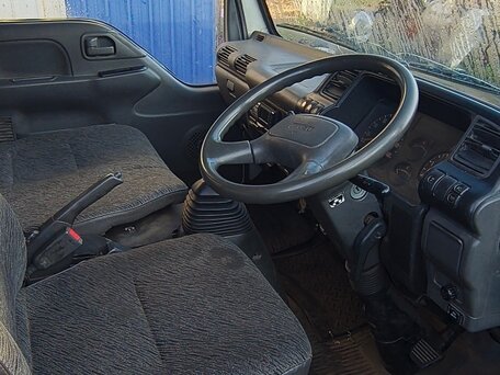 1997 Isuzu Elf (N-series), белый, 880000 рублей, вид 5