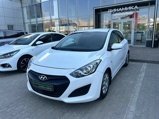 Hyundai i30 II